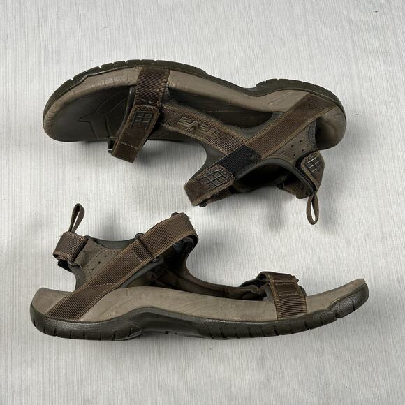 Sandals_&_Flip_Flops